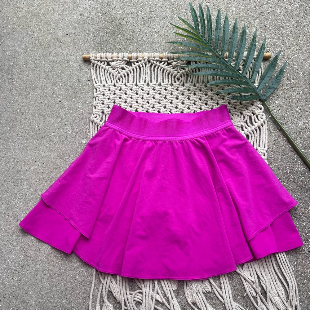 Lululemon Tennis Court Rival High Rise Skirt in Purple Highlight Size 4